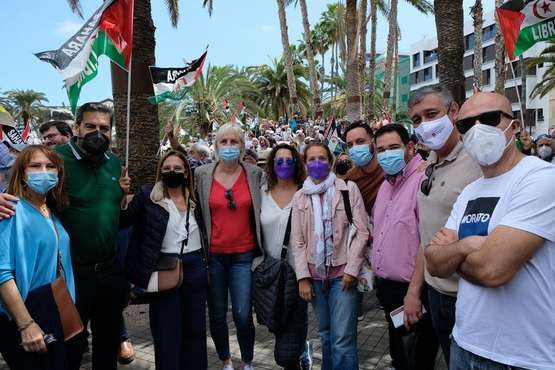 Telde secunda en la capital la concentración por la autodeterminación del pueblo saharaui/TA, Acfi Press y José Manuel García.